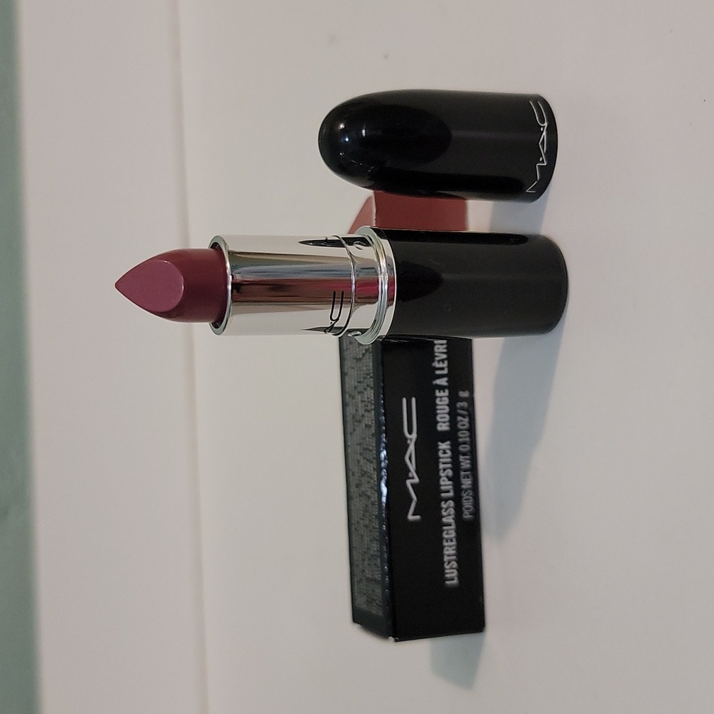Mac #524 Syrup Lipstick NIB Discontinued - Picture 2 of 3